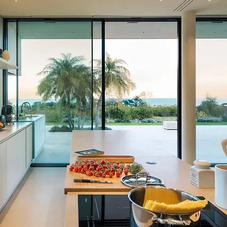 Hermosa Villa *